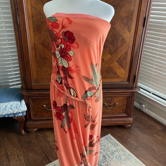 Beautiful Cache long sun dress size XL. Comes with attachable straps. - Picture 3 of 4